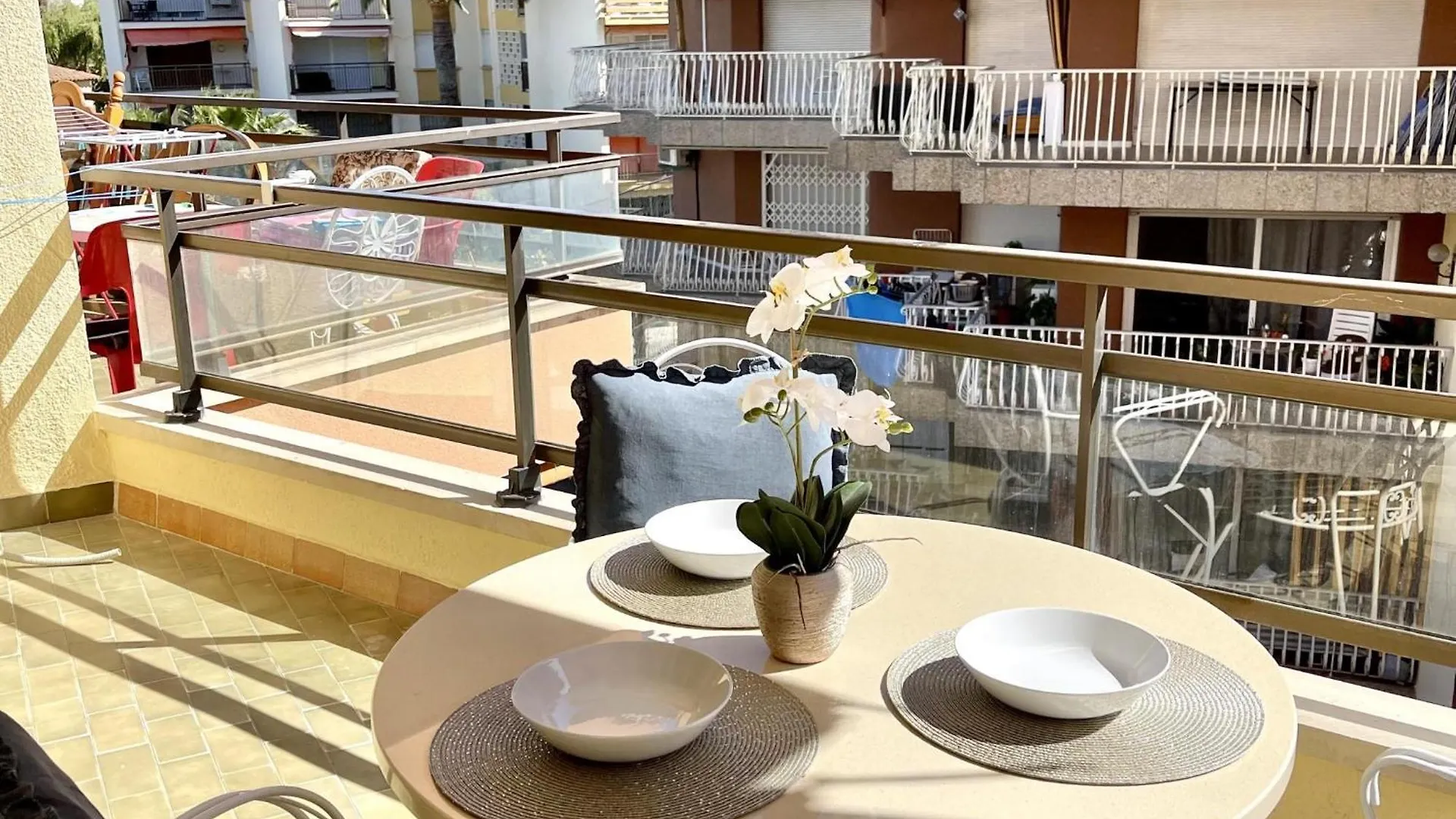 Apartbeach Cibeles Junto Playa Y Climatizado Salou 0*,  Spain